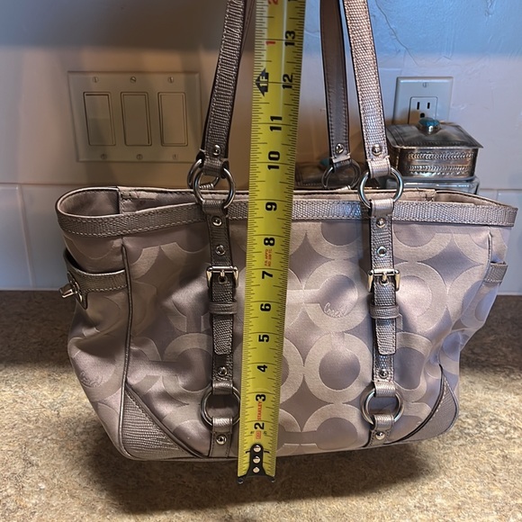 Authentic Coach Purse - Picture 12 of 13